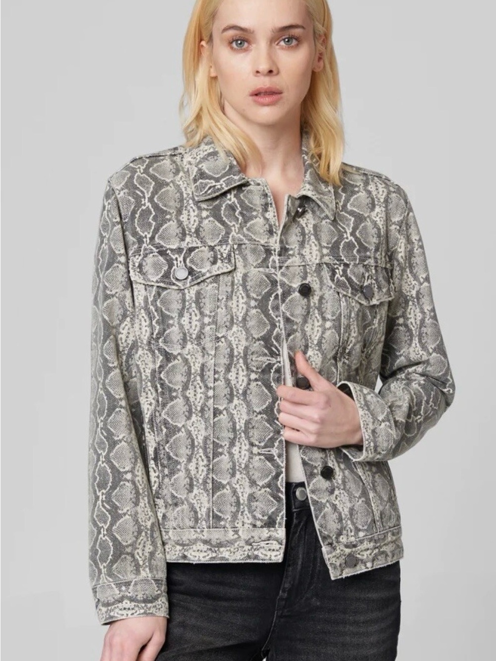 BLANKNYC Snake Along Denim Jacket Gray Python Print Trucker Women’s Size Medium